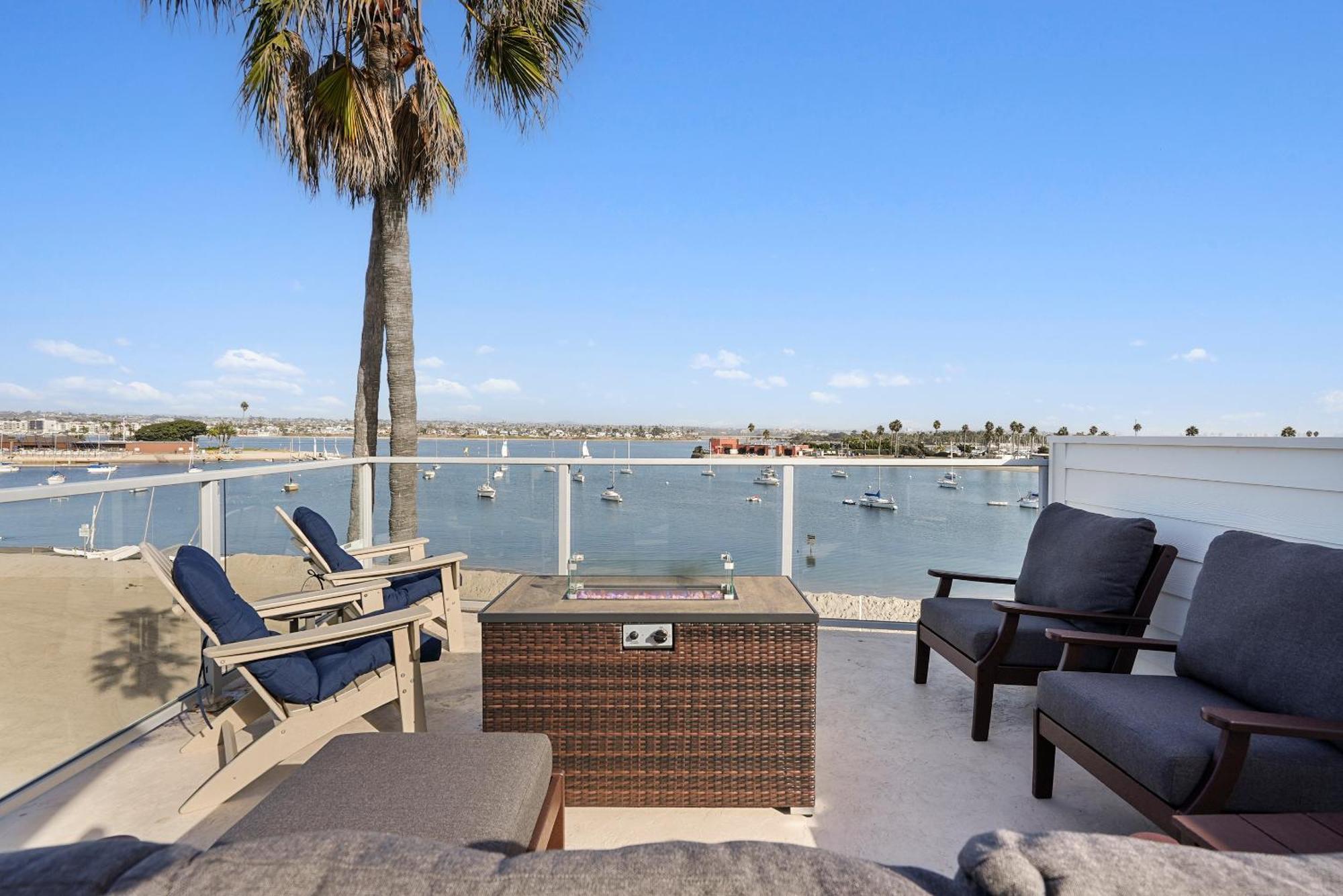 Stunning Bayfront Condo With Gorgeous Views, Garage, Massive Roof Deck & Ac - Dogs Welcome! San Diego Exterior photo