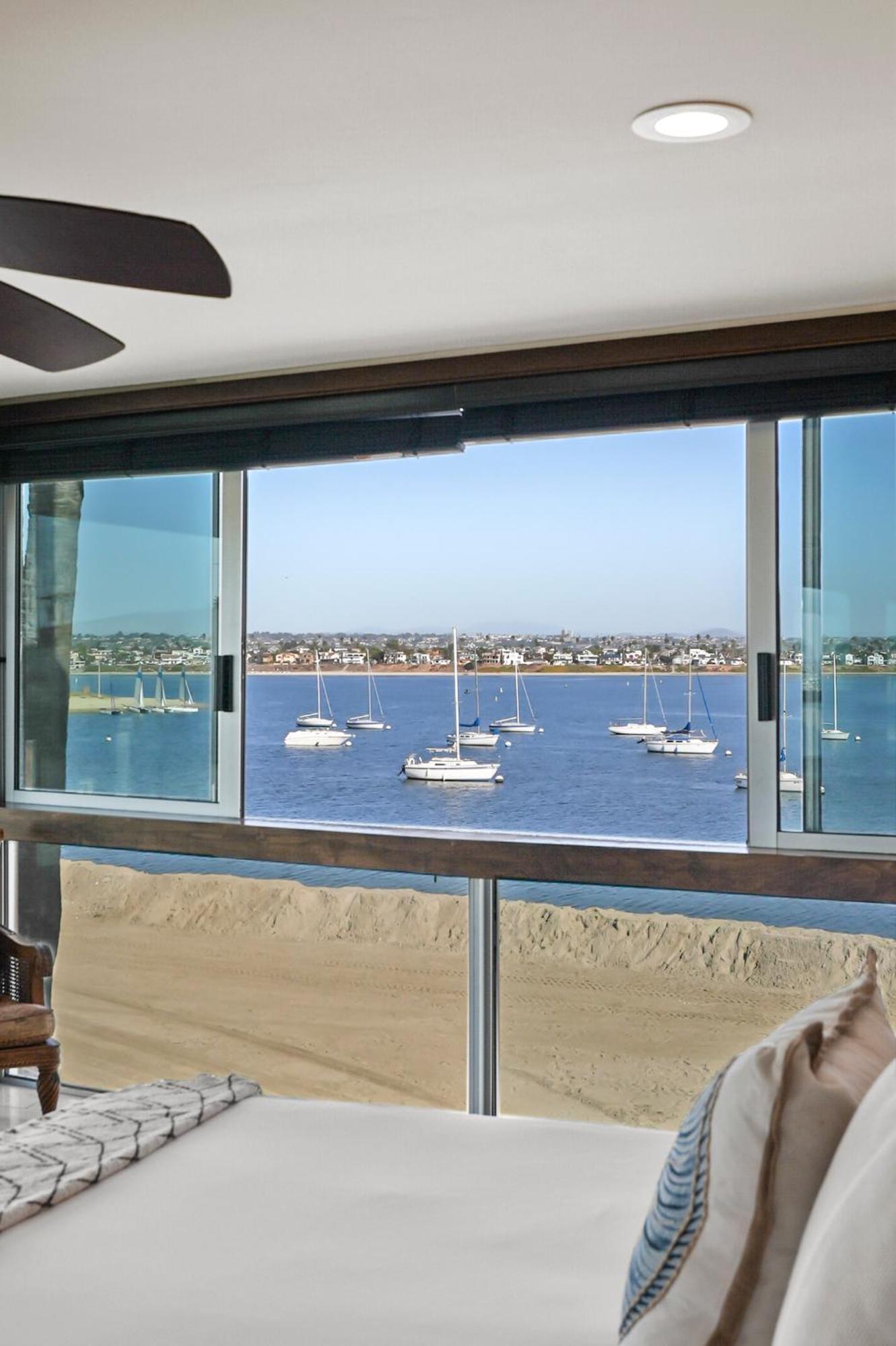 Stunning Bayfront Condo With Gorgeous Views, Garage, Massive Roof Deck & Ac - Dogs Welcome! San Diego Exterior photo